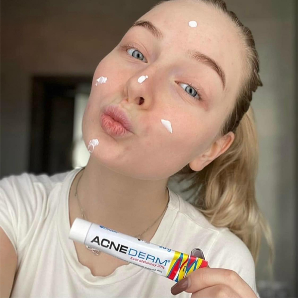 Kem giảm mụn Acne Derm, làm trắng da, mờ thâm 20g