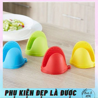 Set 2 miếng nhấc nồi silicon nhiều màu