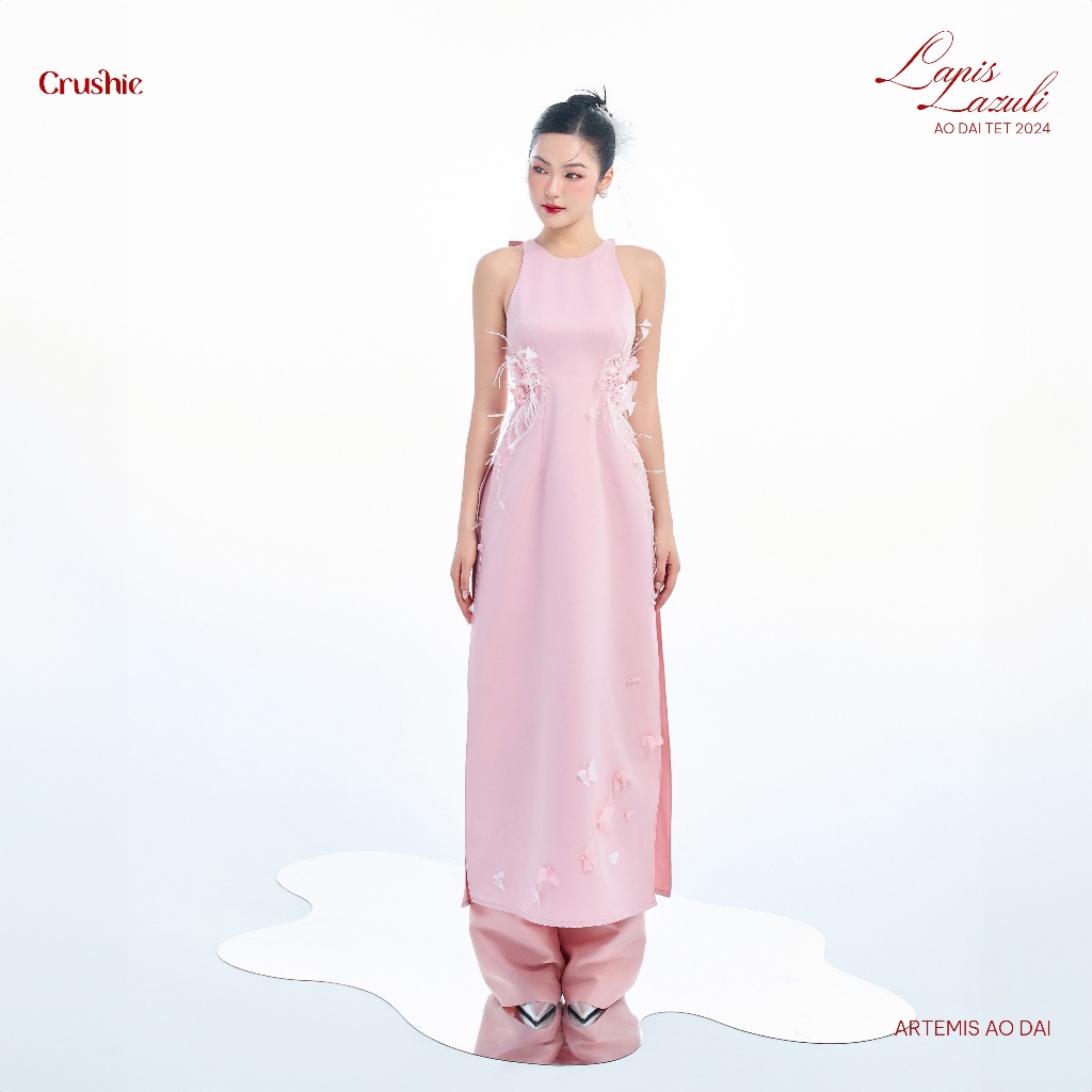 Áo dài Crushie đính nơ cut-out lưng Artemis