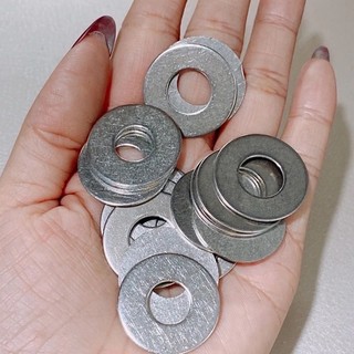 100g long đen , ê cu mạ kẽm các loại.