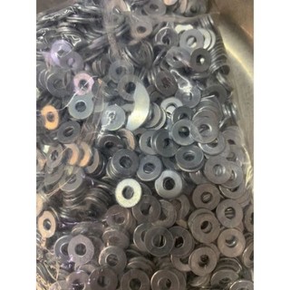 200g Long đen , ê cu  mạ kẽm các loại.