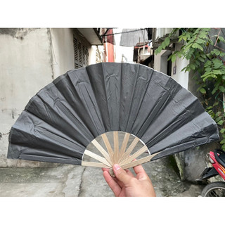 Quạt giấy màu đen ( có sỉ sll và cực lớn )