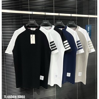 Áo thun Thom Browne 4 sọc phối vai thiết kế hot trend Nam nữ New 1995