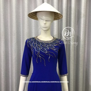 Áo dài trung niên Đinh Hương vải chiffon xanh cô ban 4 tà đính kết cổ