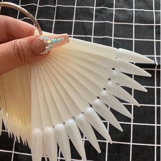 Móng que tập sơn - móng giả tập vẽ và sơn móng