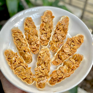 Bánh thuyền hạnh nhân caramel
