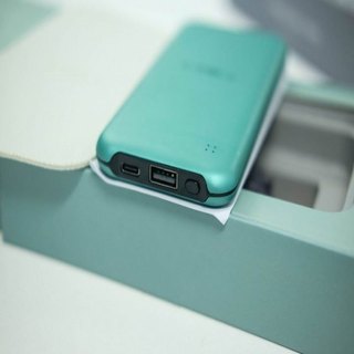 PIN DỰ PHÒNG MIPOW POWER CUBE 10000 CUBE