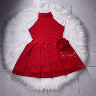 đầm hoa hồng cổ yếm bé gái