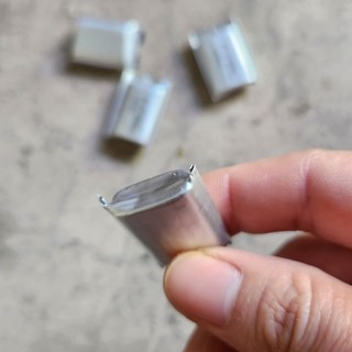 Pin Lithium  3.7V 400mAh 802030 Lithium Polymer .(không mạch bảo vệ)