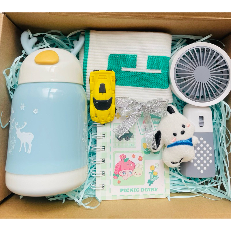 Set quà sinh nhật, quà tặng chúc mừng cute cho bé trai, bạn trai/Gift box.Hộp quà tặng/Hộp quà sinh 