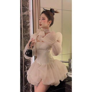 Váy cột nơ cổ 𝐀𝐒𝐇𝐘𝐋𝐄𝐘 tùng xoè