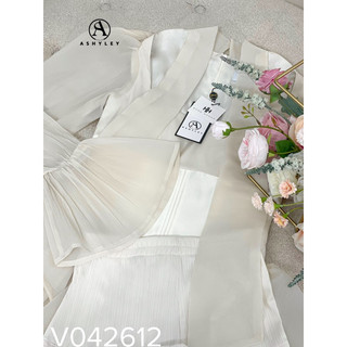Váy cột nơ cổ 𝐀𝐒𝐇𝐘𝐋𝐄𝐘 tùng xoè