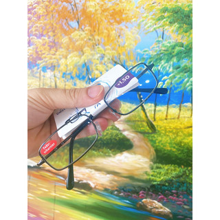 Kính viễn của đức
