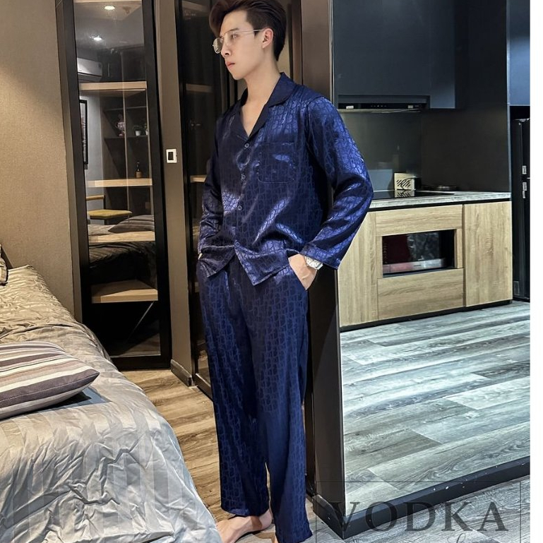 Đồ bộ nam pijama nam dài tay vải lụa gấm mềm mại, thoáng mát hoạ tiết sang chảnh D12 - Vodka Luxury