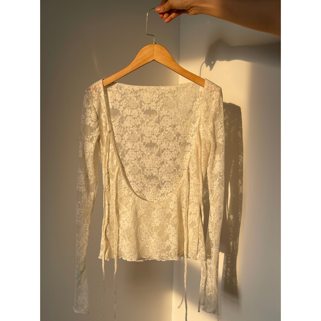 𝑾𝒉𝒊𝒕𝒆 𝑹𝒐𝒔𝒆 𝑻𝒐𝒑 ( Áo trắng kem hở lưng 2 lớp ) | BigBuy360 - bigbuy360.vn