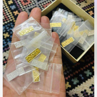 Bộ lá vàng 24.k, lá bạc ta được dùng trong bộ cốt thất bảo, cốt bát hương. Loại mỏng