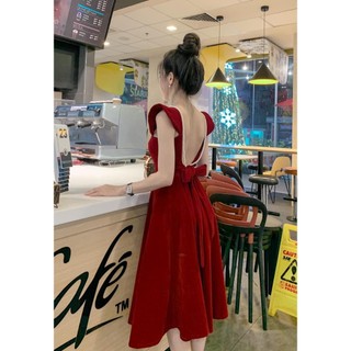 Đầm nữ nhẹ nhàng