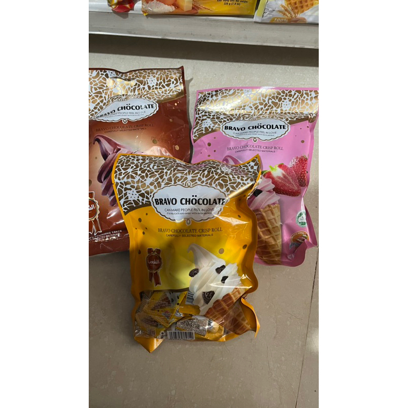 Bánh ốc quế socola kem, Dâu Tây, Vị Sữa BRAVO CHÔ CO LATE