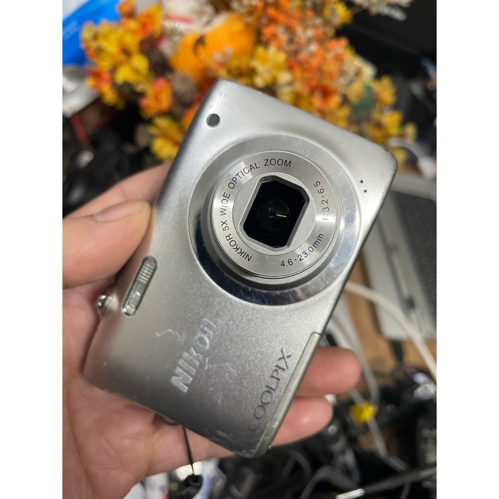 Máy ảnh Nikon CoolPix A100 cảm biến 20.1 Mpx