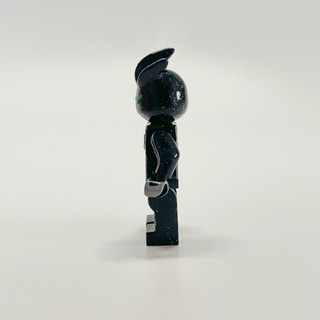 Minifigure Alien X ( Ben 10 ultimate alien toys )