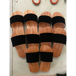 Guốc eo bé nhung đen