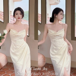 Váy đầm hai dây có mút ngực màu kem dáng dài loại đẹp