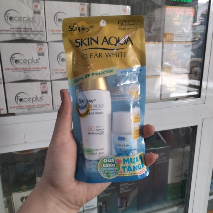 Sữa Chống Nắng Sunplay Skin Aqua Dưỡng Da Sáng Mịn Clear White SPF50+ PA++++