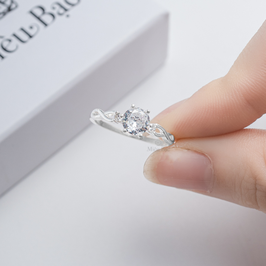 Nhẫn bạc nữ Miêu Bạc Clara đính đá sang chảnh đủ size chất liệu bạc S925 thời trang phụ kiện trang sức nữ N400408