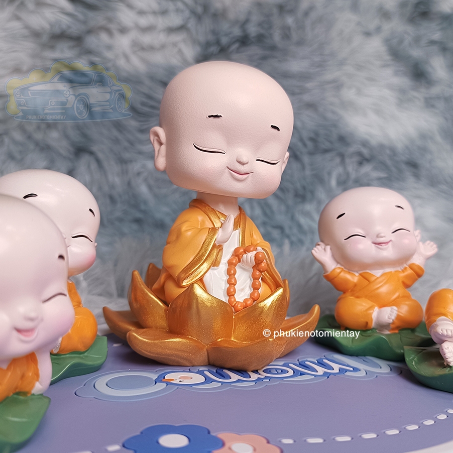 Bộ Tượng Chú Tiểu Dễ Thương May Mắn Phong Thủy Trang Trí Xe Ô tô Bàn Làm Việc 3