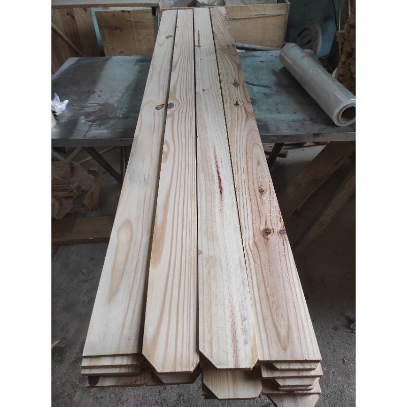Thanh gỗ thông dày 0,9cm rộng 8cm dài 90cm dùng làm nẹp chỉ, làm thùng gỗ decord, đóng chuồng thú cưng, DIY
