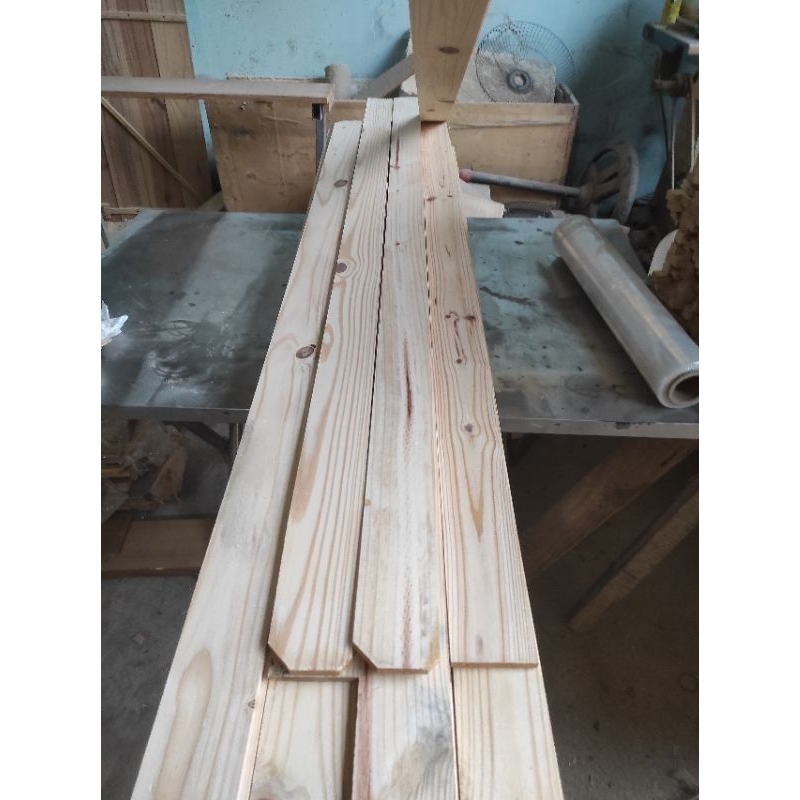 Thanh gỗ thông dày 0,9cm rộng 8cm dài 90cm dùng làm nẹp chỉ, làm thùng gỗ decord, đóng chuồng thú cưng, DIY