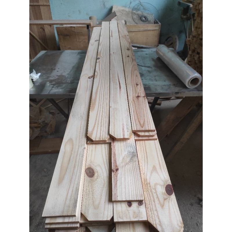 Thanh gỗ thông dày 0,9cm rộng 8cm dài 90cm dùng làm nẹp chỉ, làm thùng gỗ decord, đóng chuồng thú cưng, DIY