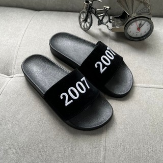 Dép nam nữ quai nỉ theo năm sinh 2007 thêu hot trend