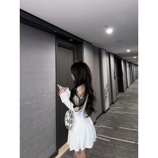 Váy trễ vai lily dress , white&black , basic , hack dáng,