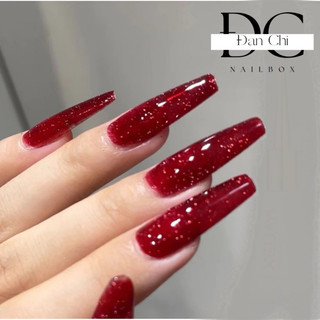 Nailbox móng úp thiết kế sẵn mẫu sơn đỏ nhũ sáng flash
