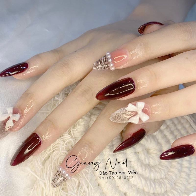 Nailbox đỏ phối nơ