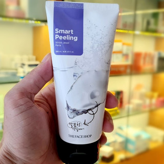 Tẩy da chết ngọc trai The Face Shop Smart White Jewel Peeling 120ml