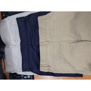 Quần kaki lửng bé trai