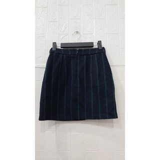 Chân váy dạ 2 lớp nữ eo 64cm, dài 41cm và eo 68cm.