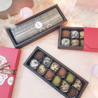 VH1704 Hộp giấy đựng socola 12 viên kèm giấy lót hộp Sô cô la Valentine