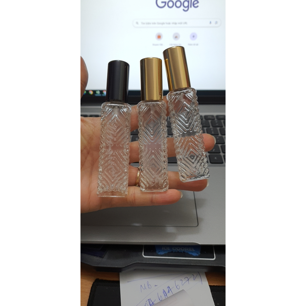 Chai chiết nước hoa Rỗng 12ml thân sọc hình quả trám ( không chọn màu nắp)