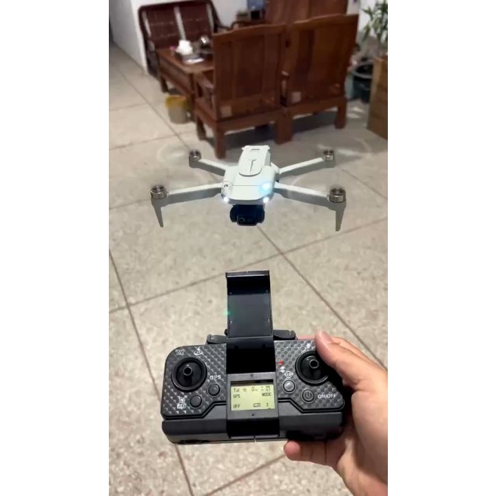 Giá đỡ điện thoại CL12P với 4 chân đỡ, 3 đèn trợ sáng, Gậy chụp ảnh có Ai xoay 360 xoay theo vật thể điều khiển cử chỉ | BigBuy360 - bigbuy360.vn