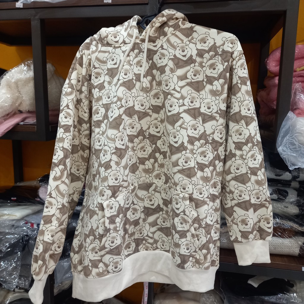 Áo Hoodie Mũ Nỉ In Hoạ Tiết Gấu Pooh Kín Thân, Form Rộng, Dày Dặn, HT359150