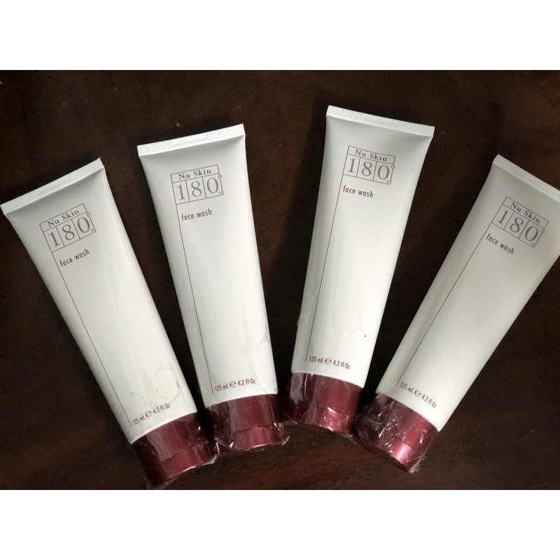 Sữa Rữa Mặt 1️⃣8️⃣0️⃣ tăng cường vitanin C cho  da ( Tem tiếng anh )d