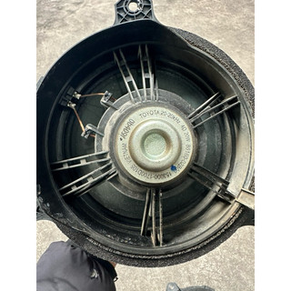 Loa Cánh Cửa Đường Kính 16cm Tháo Xe Các Dòng TOYOTA Mới 98%