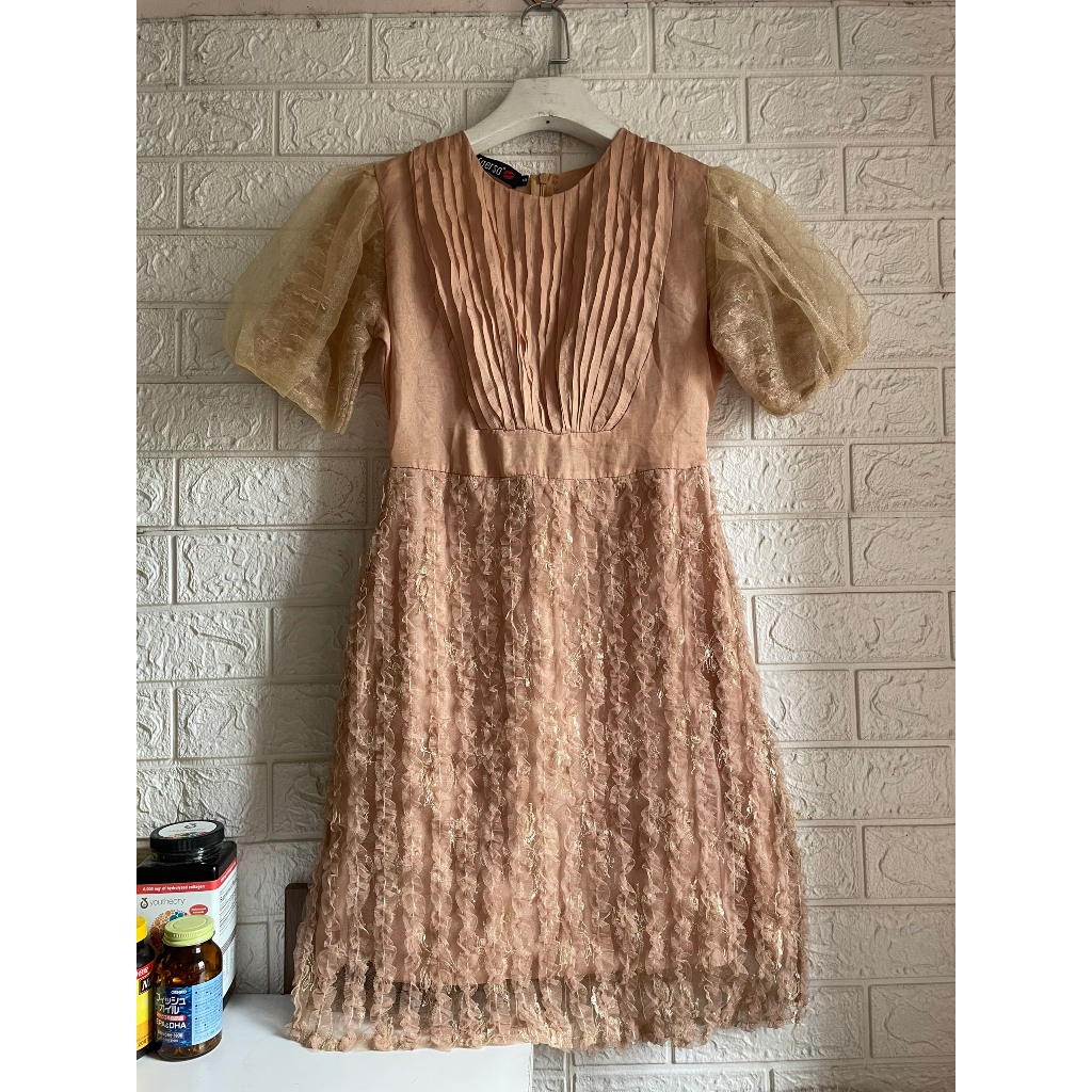 (Thanh lý đồ cá nhân) Đầm tay phồng xếp ly ngực phối lưới bèo nhún FAERSA