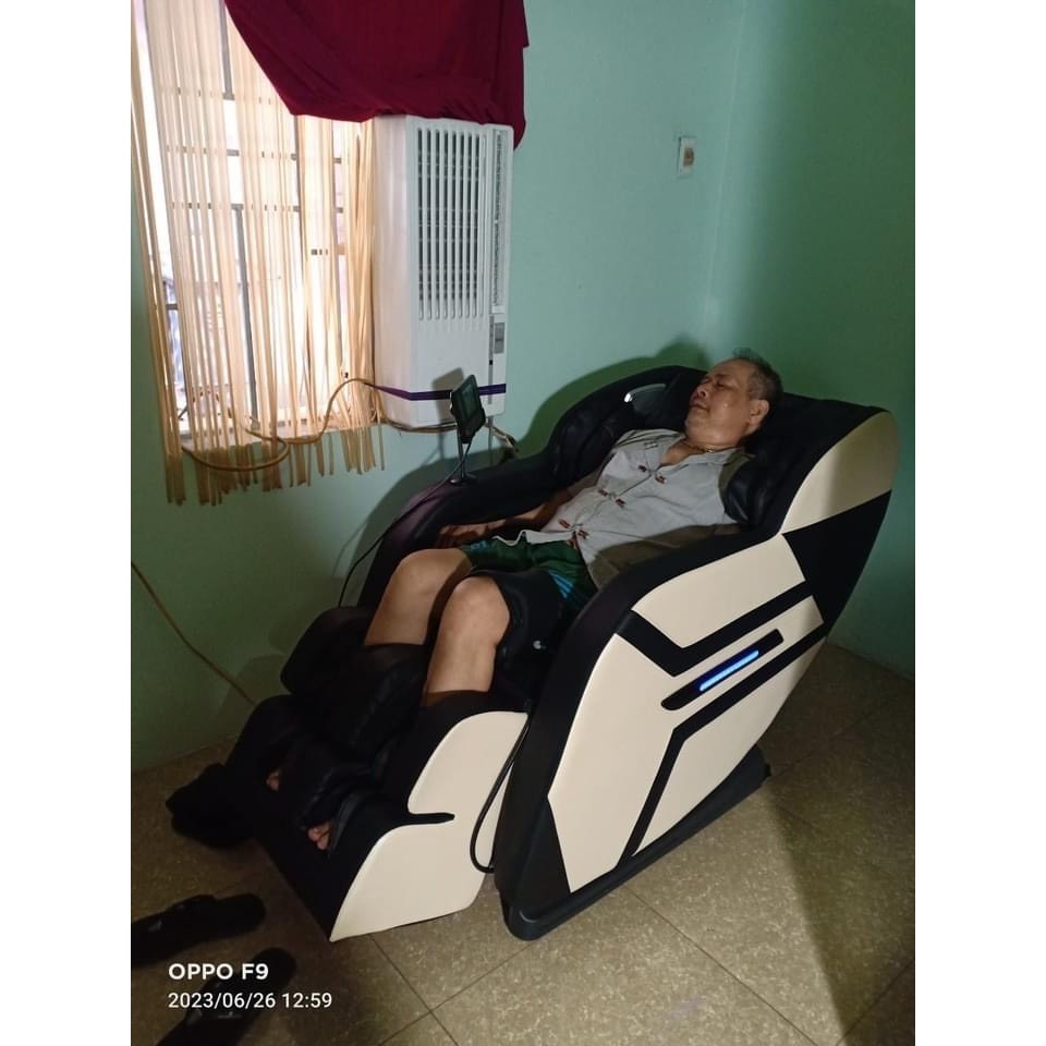 Ghế Massage toàn thân Hàn Quốc Thomas Hamilton DG500 - Công nghệ 3D, bi xoay đa điểm, điều khiển giọng nói, 5 bài tập