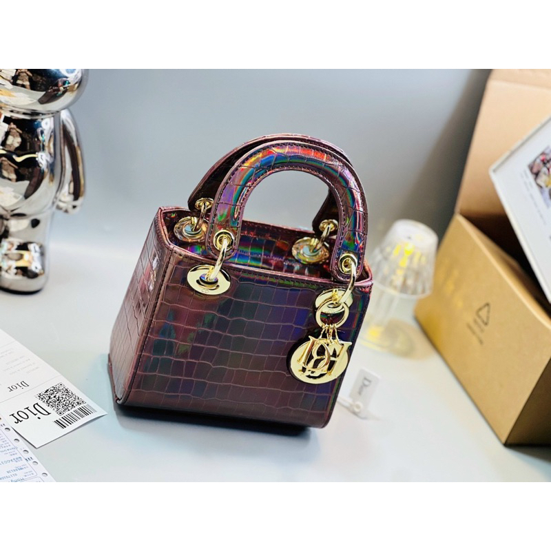 Túi xách la dy ánh xà cừ