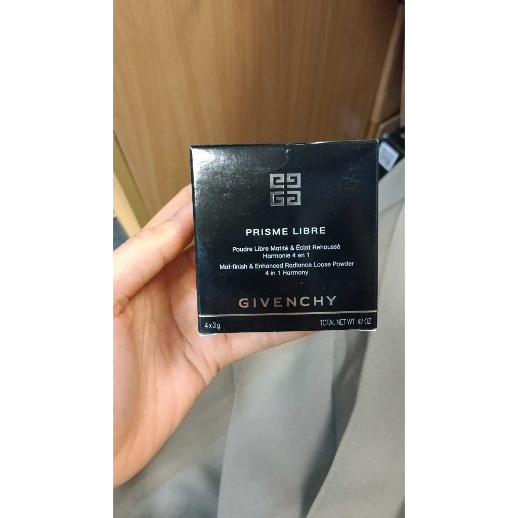 Phấn phủ bột Givenchy Prisme Libre màu 01