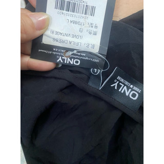 đầm (only ,QC,k phải vnxk)lỗi màu,lỗi soi